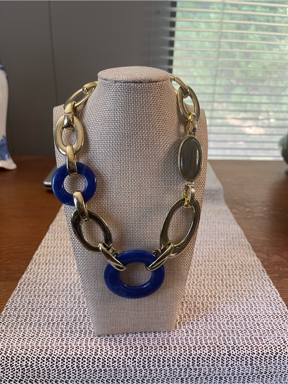 New no tag Chico’s Chunky Gold Tone Chain Necklace with Blue and Gray Accents